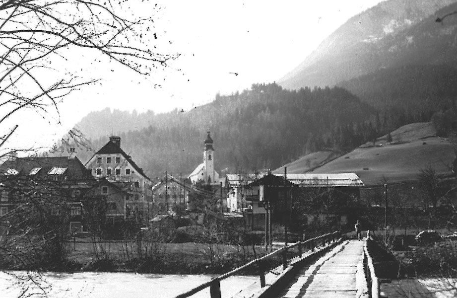 einziger befahrbarer Flussübergang bis 1981