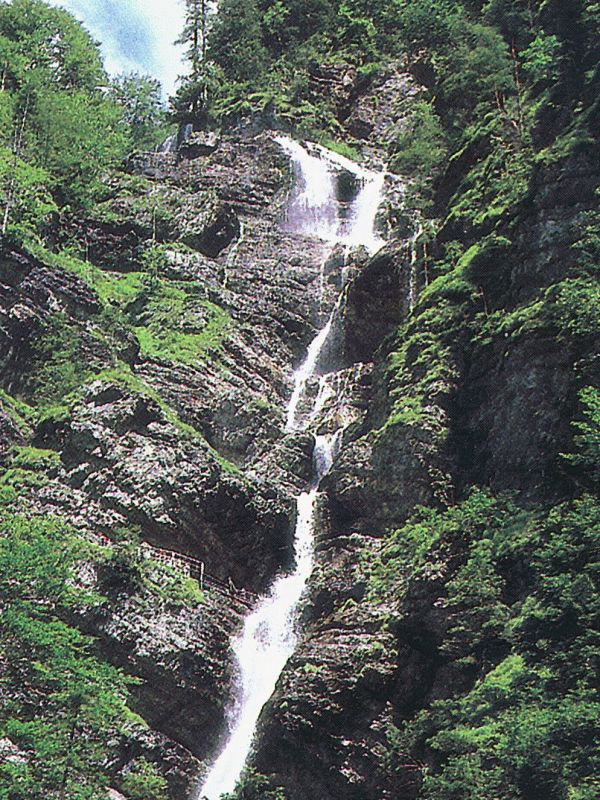 Der Staubbachfall im Heutal